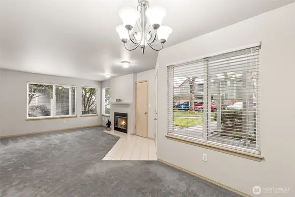 9210 Market Place #N103, Lake Stevens, WA 98258