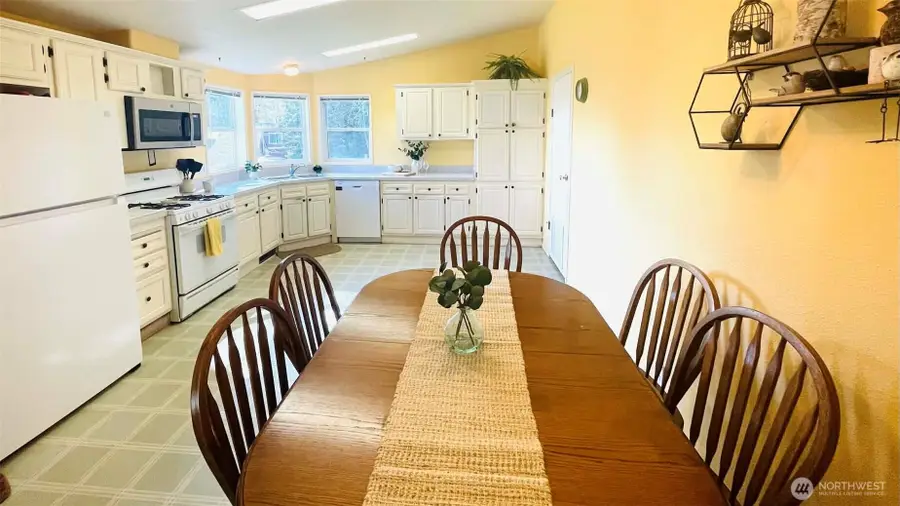 101 E Pirates Place, Grapeview, WA 98546 - #3