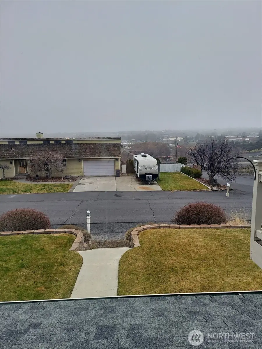 405 Strand Road, Ephrata, WA 98823 - #2