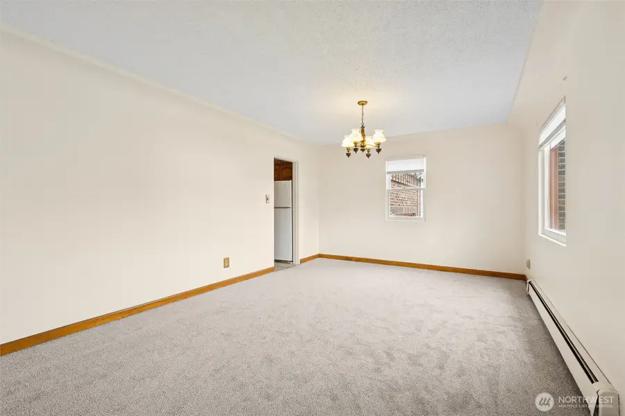 408 8th Avenue Ne, Puyallup, WA 98372 - #3