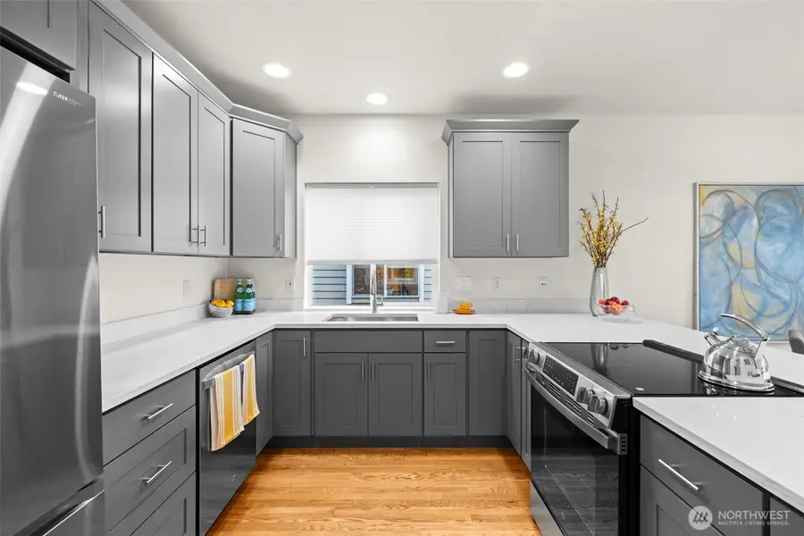 212 27th Avenue E, Seattle, WA 98112 - #2