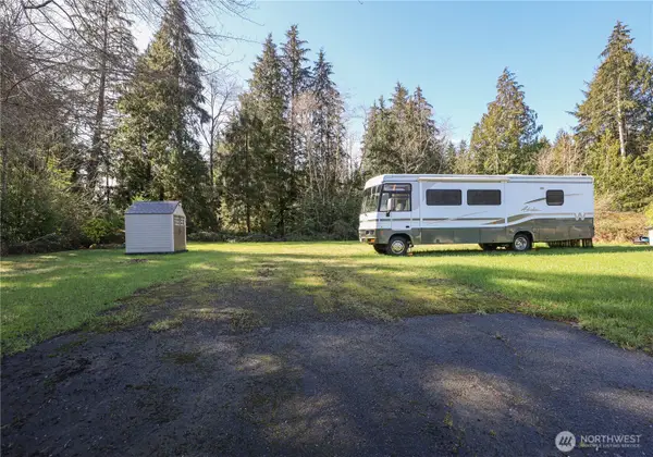 63 Lake Drive N, Amanda Park, WA 98526