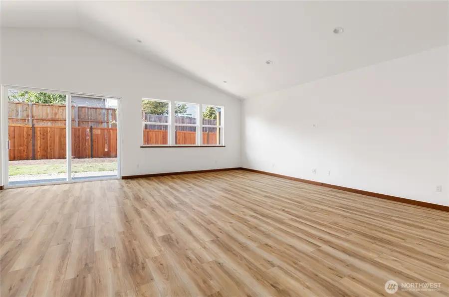 801 NW Shire Street, Oak Harbor, WA 98277 - #2