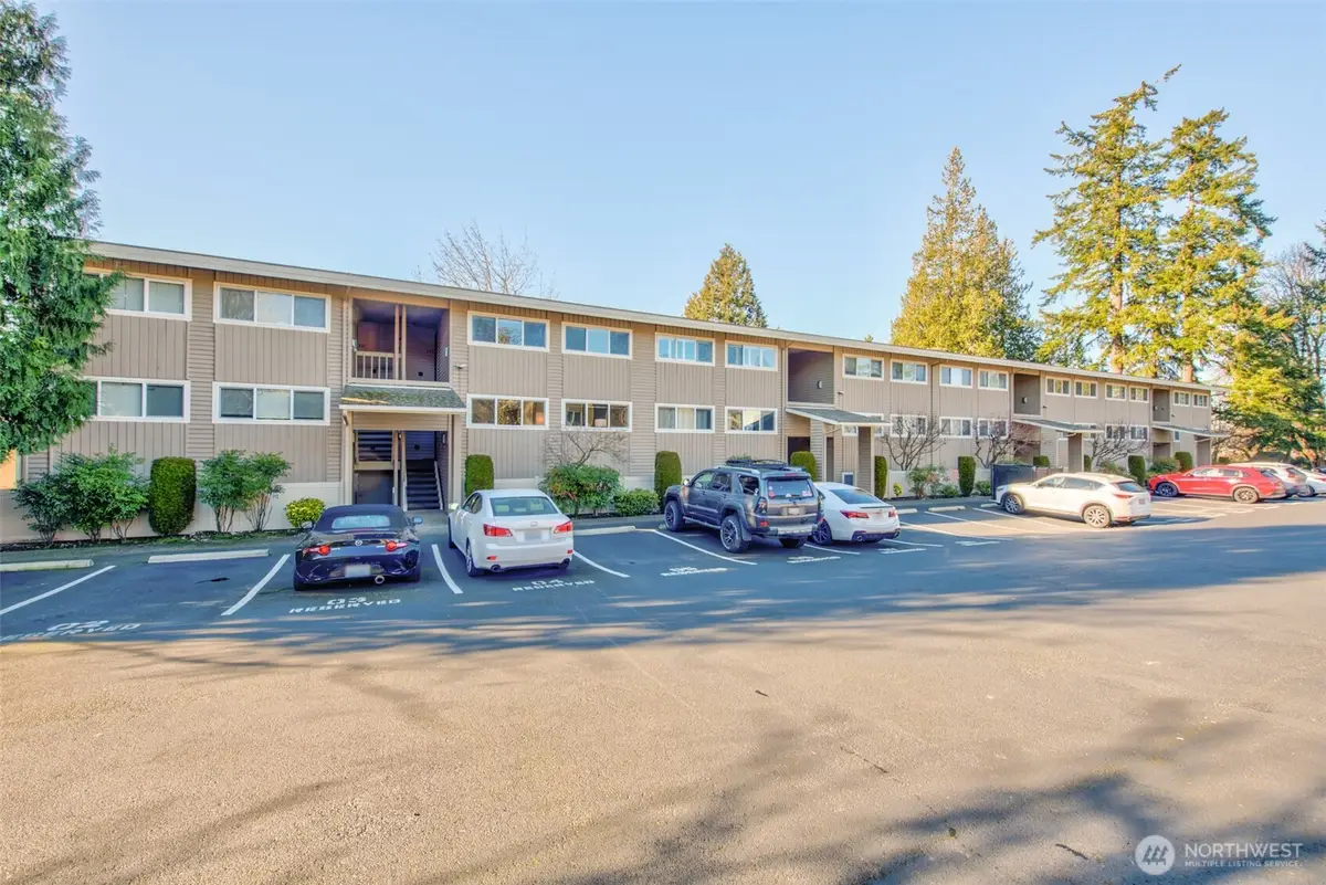 725 9th Avenue S #202, Kirkland, WA 98033 - #1