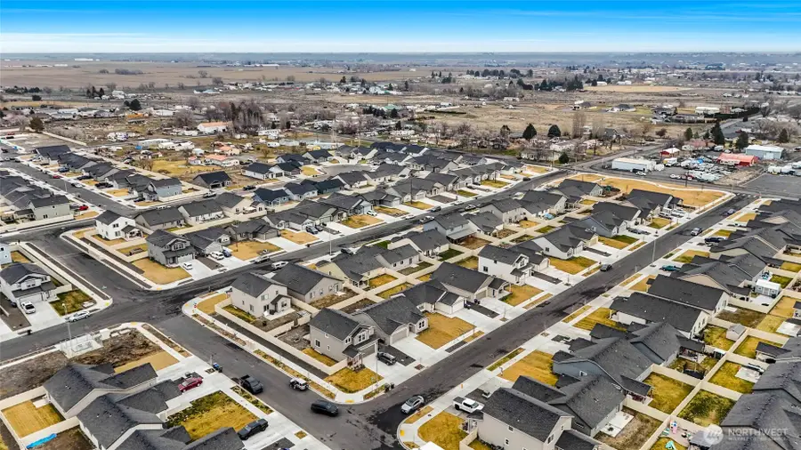 1120 W Aspen Road, Moses Lake, WA 98837 - #3