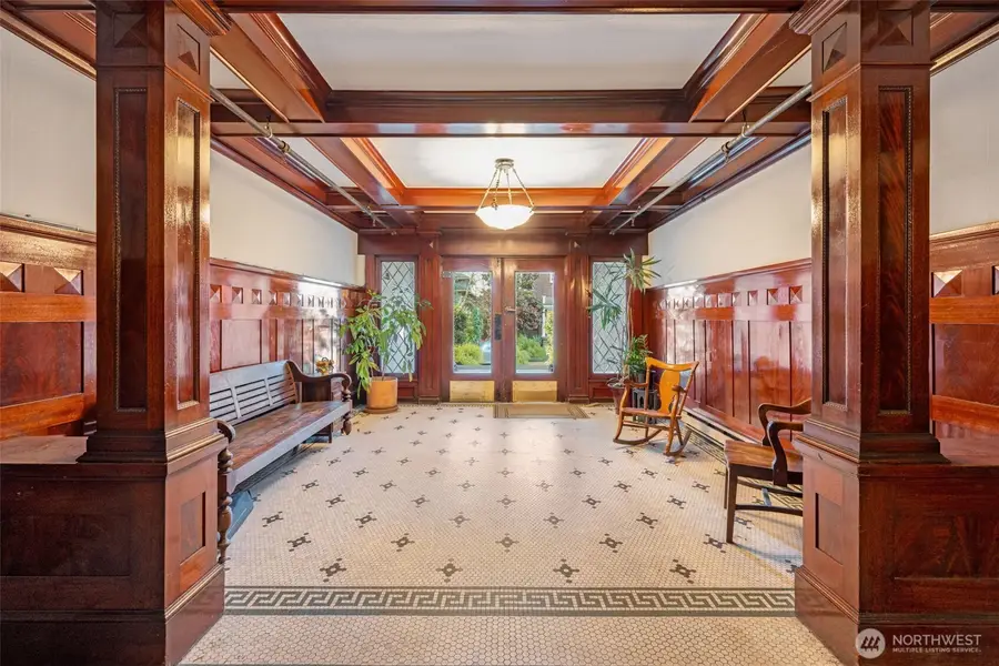 626 13th Avenue E, Seattle, WA 98102 - #3