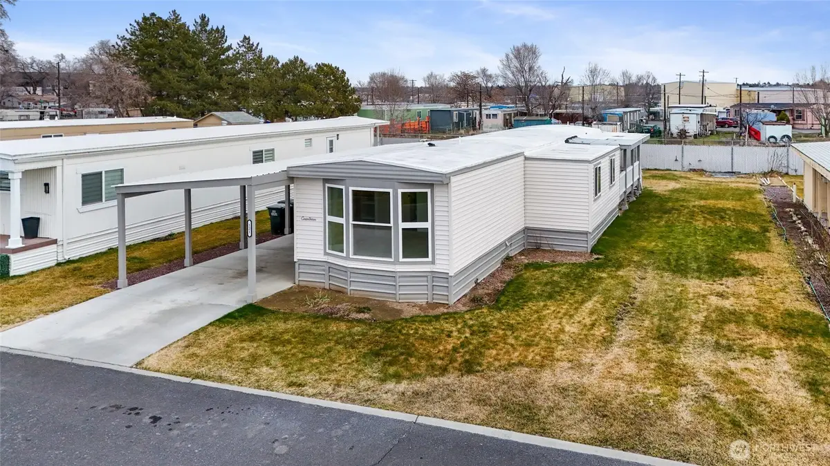 2240 W Broadway #121, Moses Lake, WA 98837 - #1