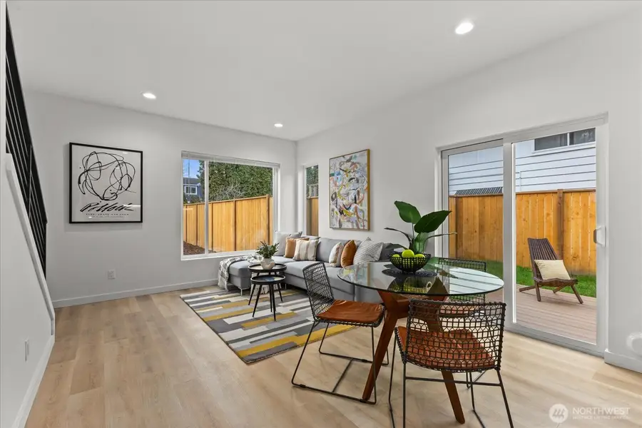 6530 18th Avenue Sw #B, Seattle, WA 98106 - #3