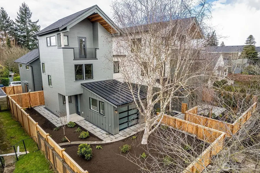 8321 25th Avenue Nw #B, Seattle, WA 98117 - #2