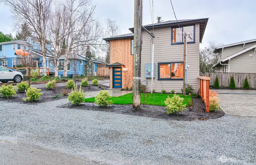 4319 SW 102nd Street, Seattle, WA 98146 - #3