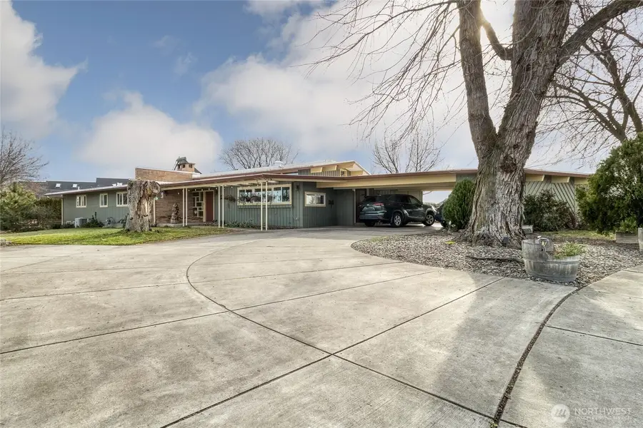 1877 SE Bliss Lane, College Place, WA 99324 - #2