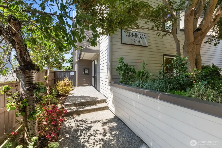 2219 14th Avenue W #405, Seattle, WA 98119 - #2