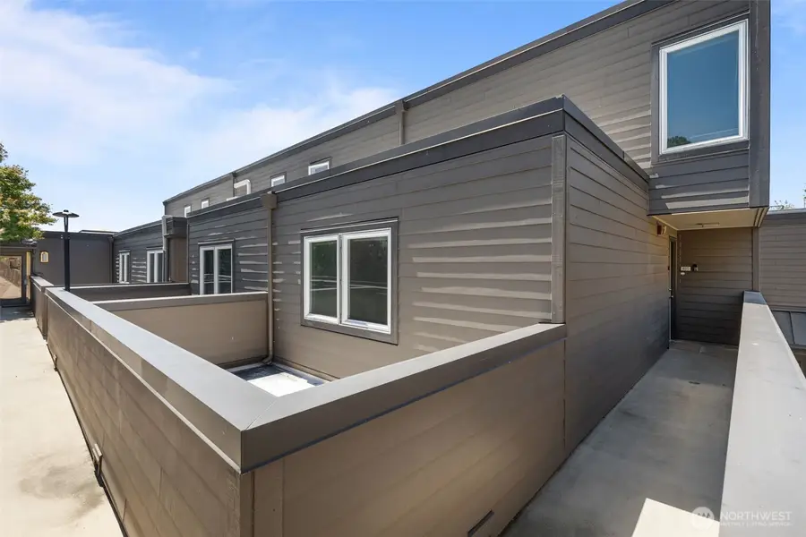 2219 14th Avenue W #405, Seattle, WA 98119 - #3