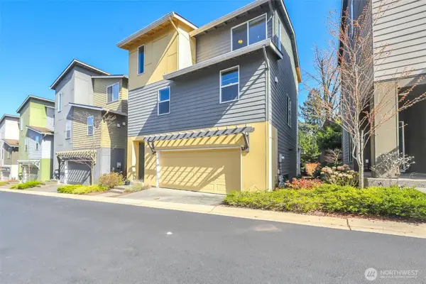 14610 36th Avenue Ne, Lake Forest Park, WA 98155