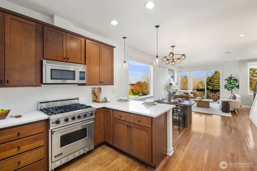 1601 California Avenue Sw, Seattle, WA 98116 - #3