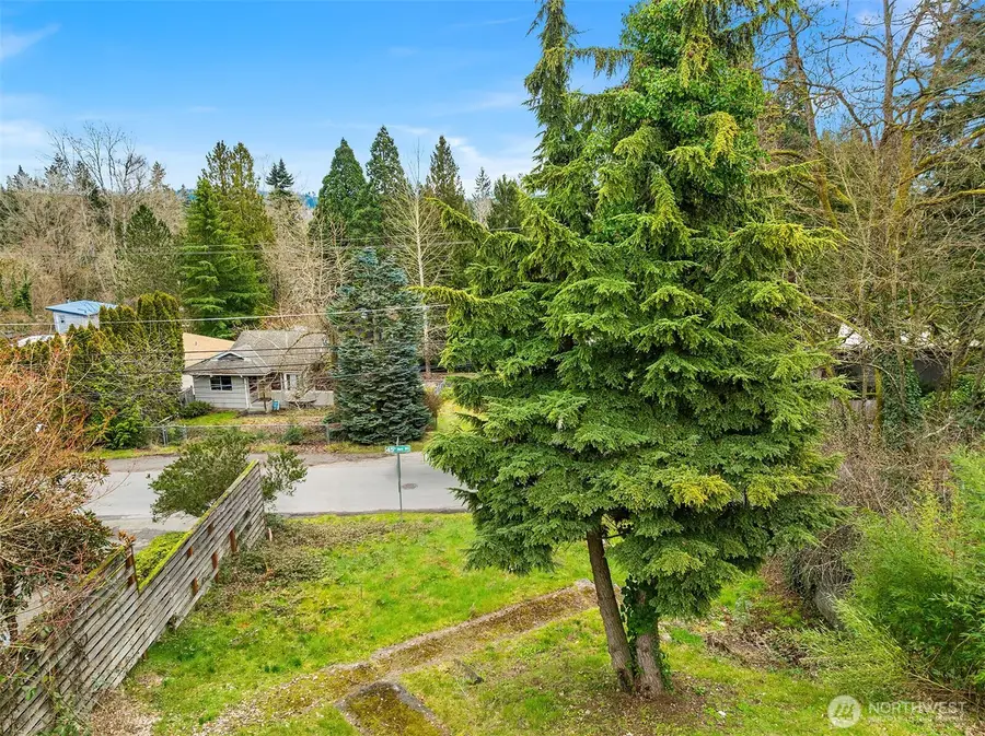 9229 45th Avenue Ne, Seattle, WA 98115 - #2
