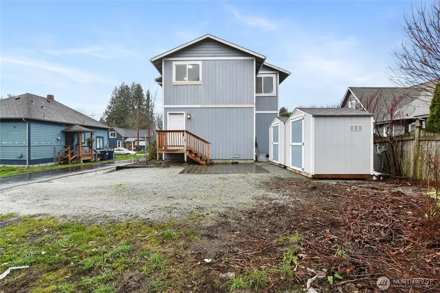 122 S Baker Street, Mount Vernon, WA 98273 - #3