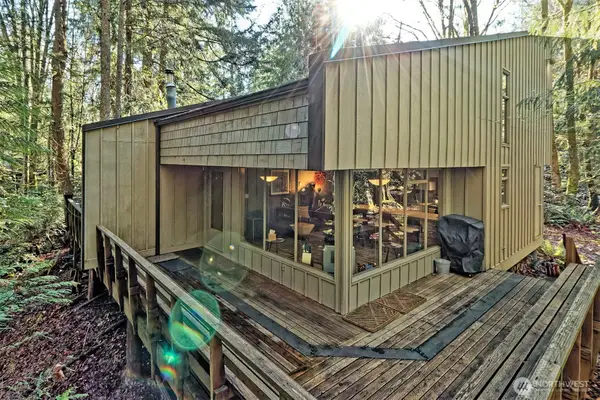 731 E Promontory Road, Shelton, WA 98584