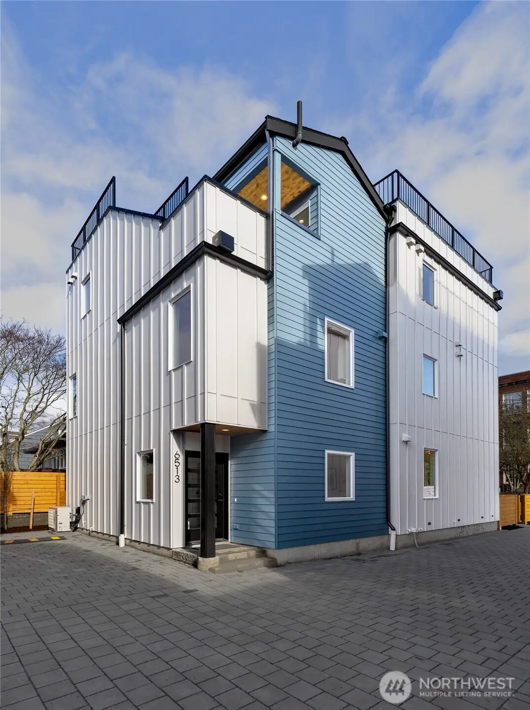 6513 19th Avenue Nw, Seattle, WA 98117 - #1