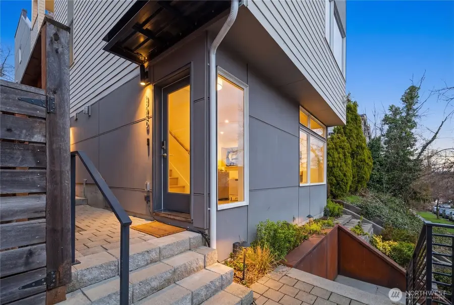 926 N 35th Street, Seattle, WA 98103 - #2