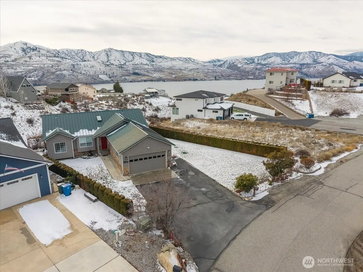 214 Stehekin Way, Chelan, WA 98816 - #1