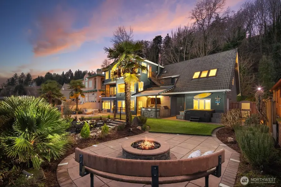 14014 Riviera Place Ne, Seattle, WA 98125 - #2