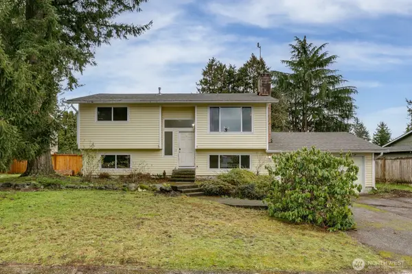 2330 171st Place Se, Bothell, WA 98012