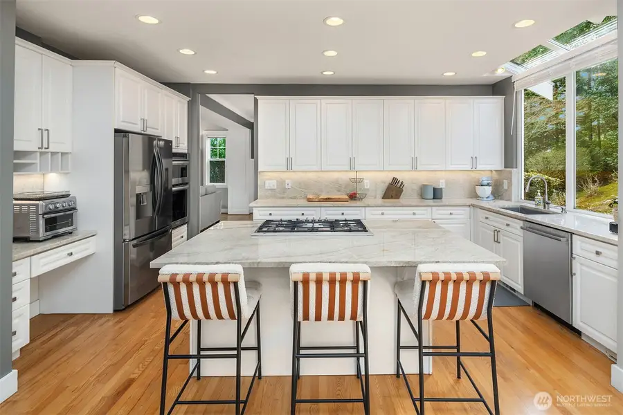 6591 156th Avenue Se, Bellevue, WA 98006 - #2