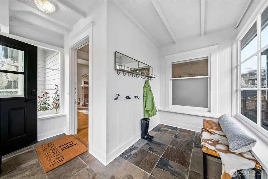 2419 7th Avenue W, Seattle, WA 98119 - #3