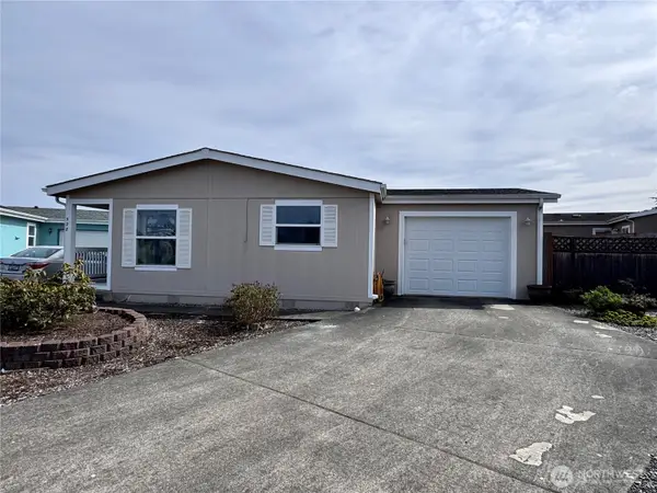 528 N 7th Avenue, Sequim, WA 98382