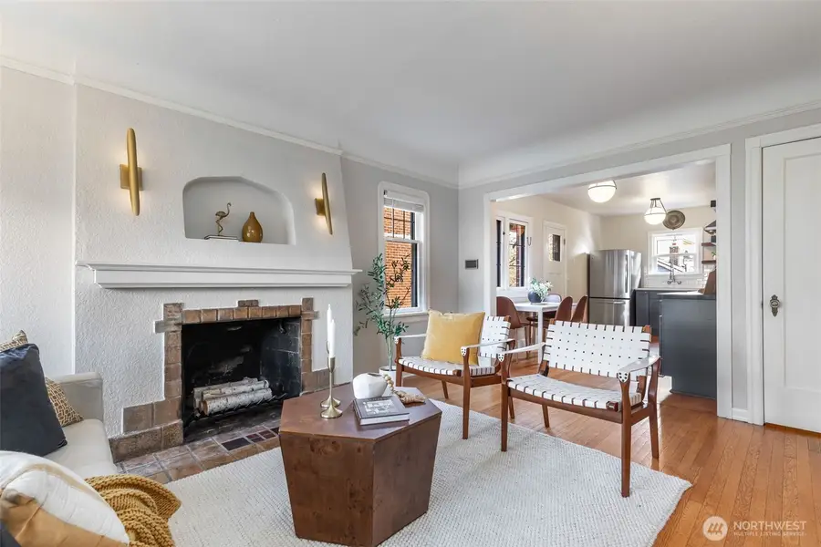 8254 Interlake Avenue N, Seattle, WA 98103 - #3