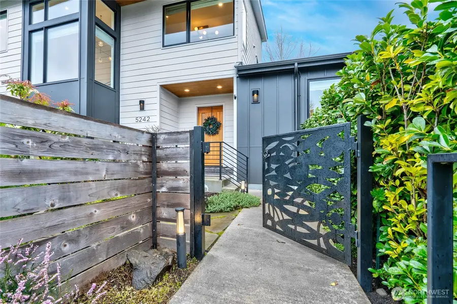 5242 NE 75th Street, Seattle, WA 98115 - #2