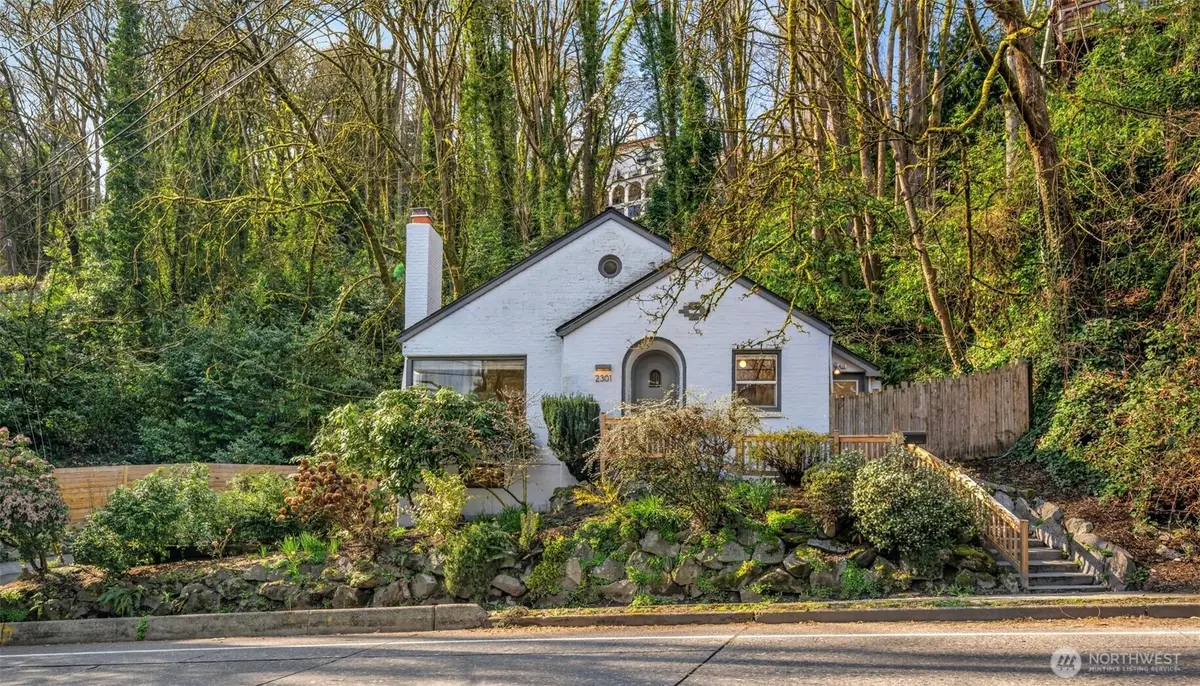 2301 Delmar Drive E, Seattle, WA 98102 - #1