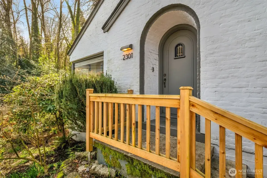 2301 Delmar Drive E, Seattle, WA 98102 - #2