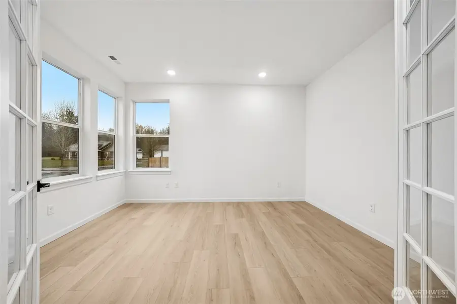 793 S Davis #105, Buckley, WA 98321 - #2