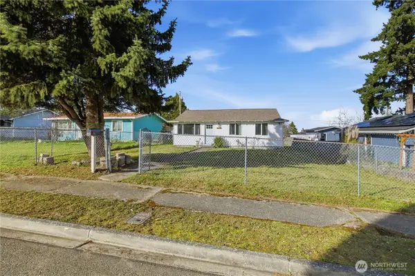 1113 E 61st Street, Tacoma, WA 98404