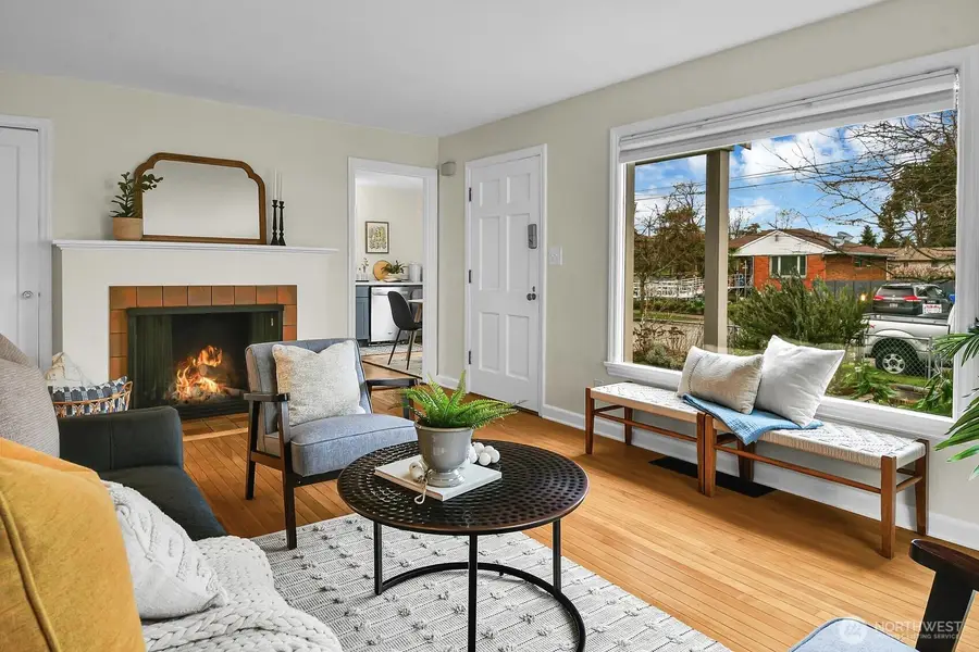 4221 S Willow Street S, Seattle, WA 98118 - #3