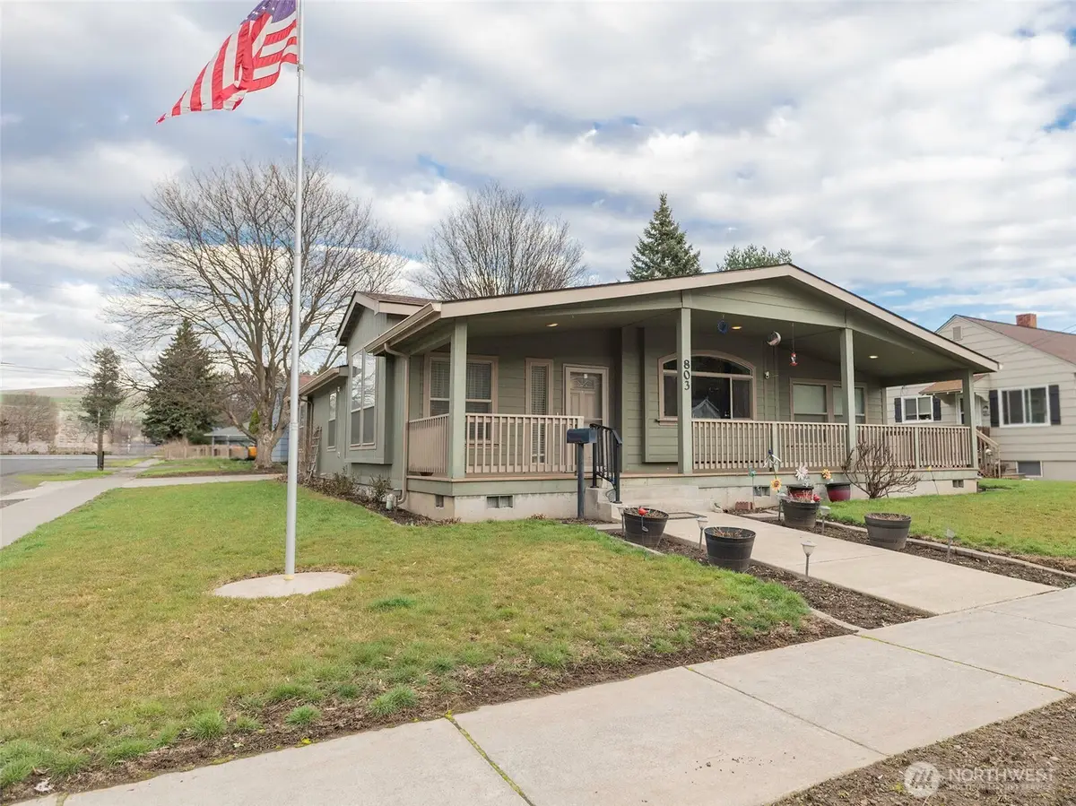 803 S 3rd Street, Dayton, WA 99328 - #1