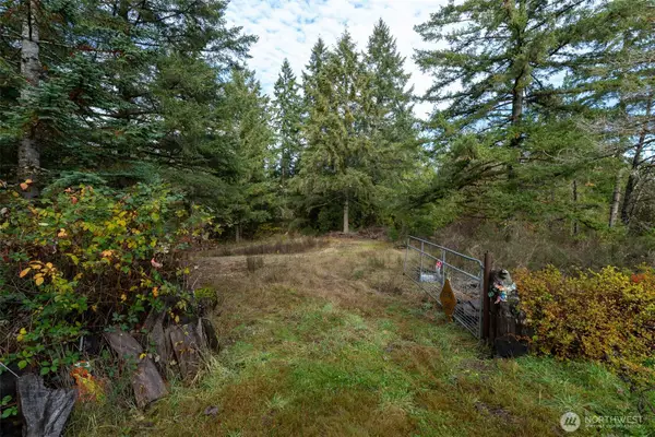 2483 E Johns Prairie, Shelton, WA 98584