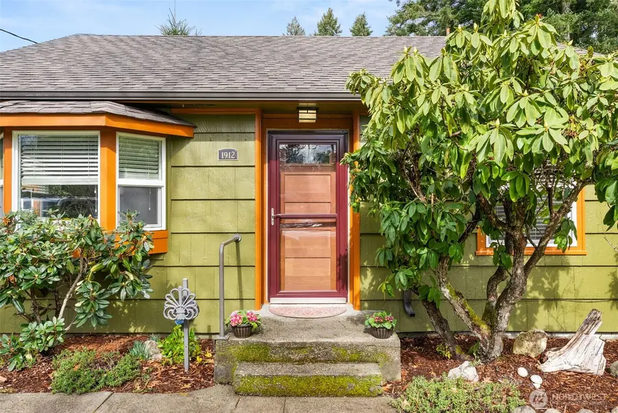 1912 Elliott Avenue Nw, Olympia, WA 98502 - #2