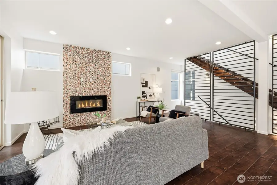 717 Martin Luther King Jr. Way S #B, Seattle, WA 98144 - #2