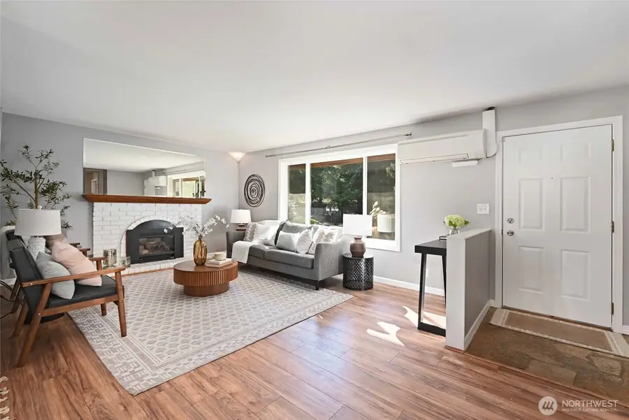 4570 36th Avenue W, Seattle, WA 98199 - #3