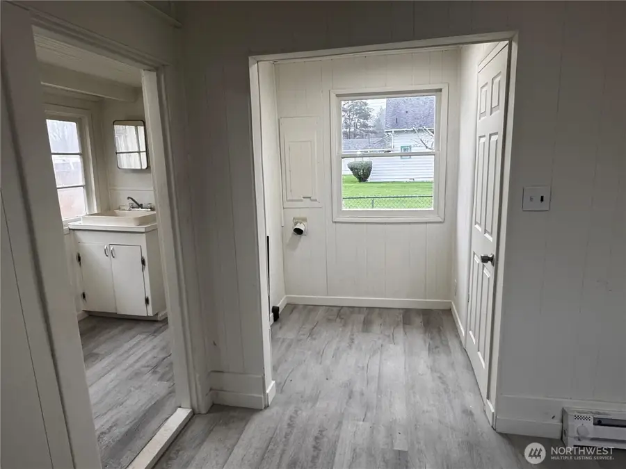 517 Water Street, South Bend, WA 98586 - #3