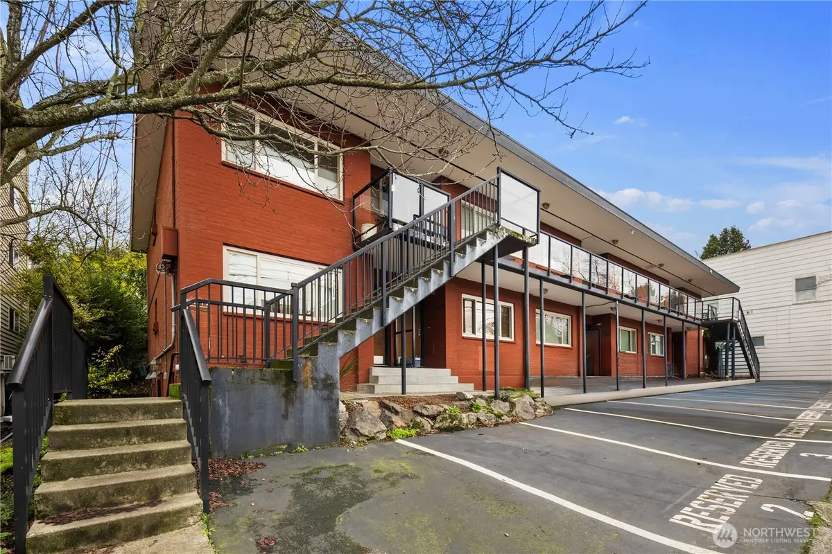 7106 California Avenue Sw #101, Seattle, WA 98136 - #1