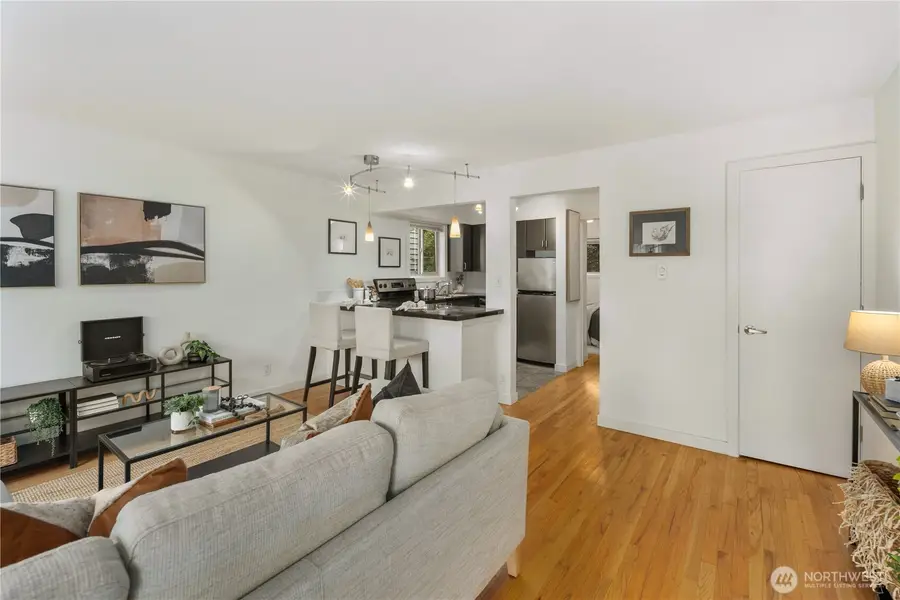 7106 California Avenue Sw #101, Seattle, WA 98136 - #3