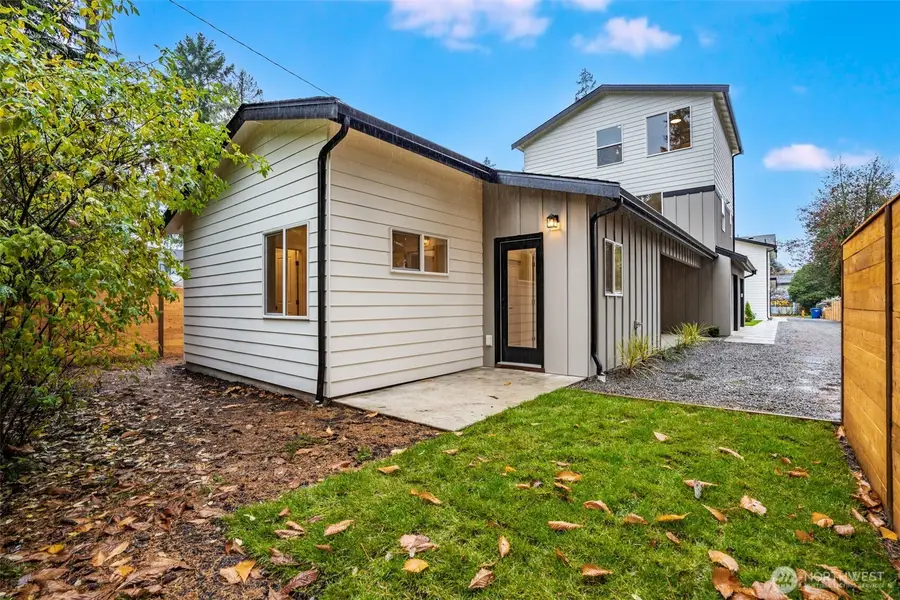 12531 25th Avenue Ne #Unit A, Seattle, WA 98125 - #3