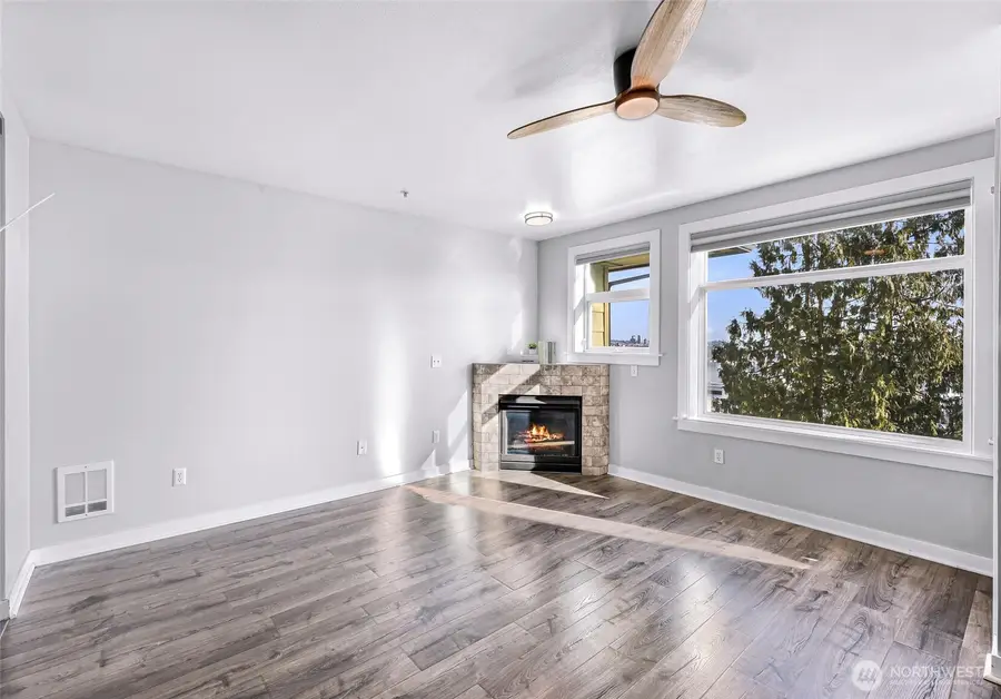 655 Crockett Street #B304, Seattle, WA 98109 - #2