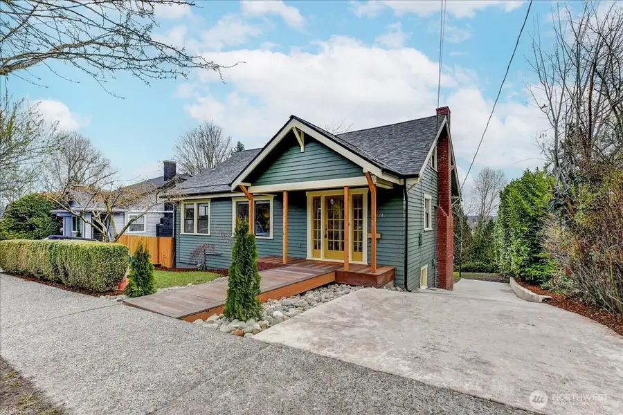 3224 25th Avenue S, Seattle, WA 98144 - #2