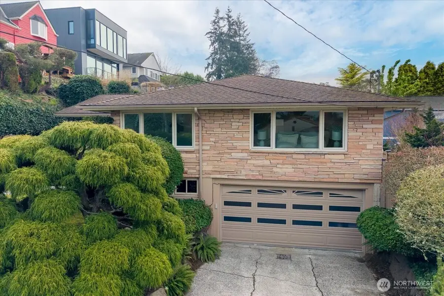 2815 W Smith Street, Seattle, WA 98199 - #2