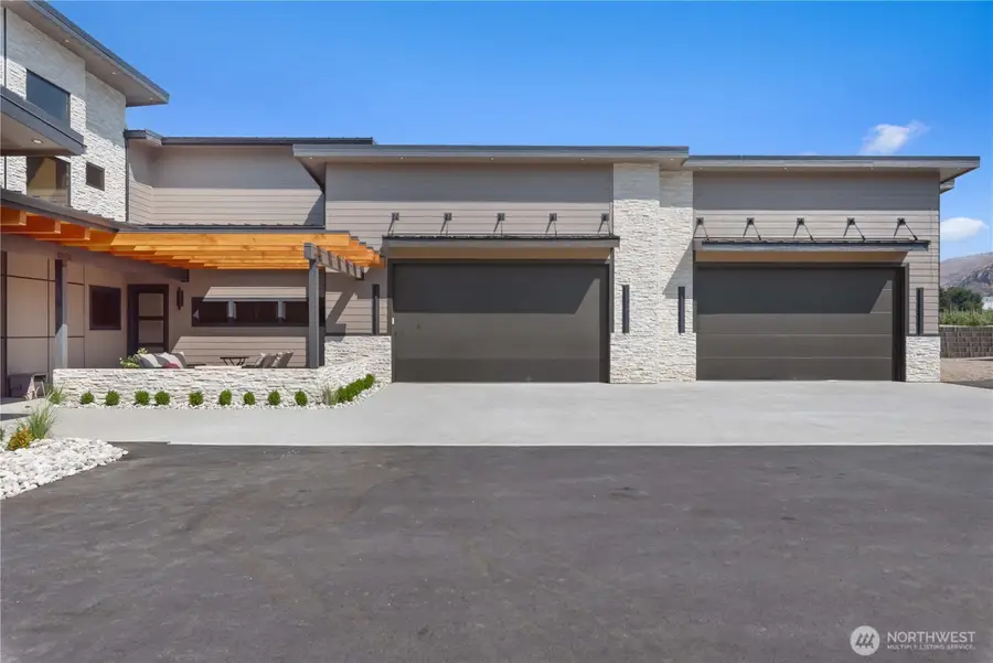 11 W Rocky Road, Orondo, WA 98843 - #2